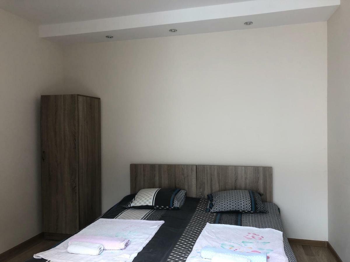 Guest House Romanadze 科布列季 外观 照片