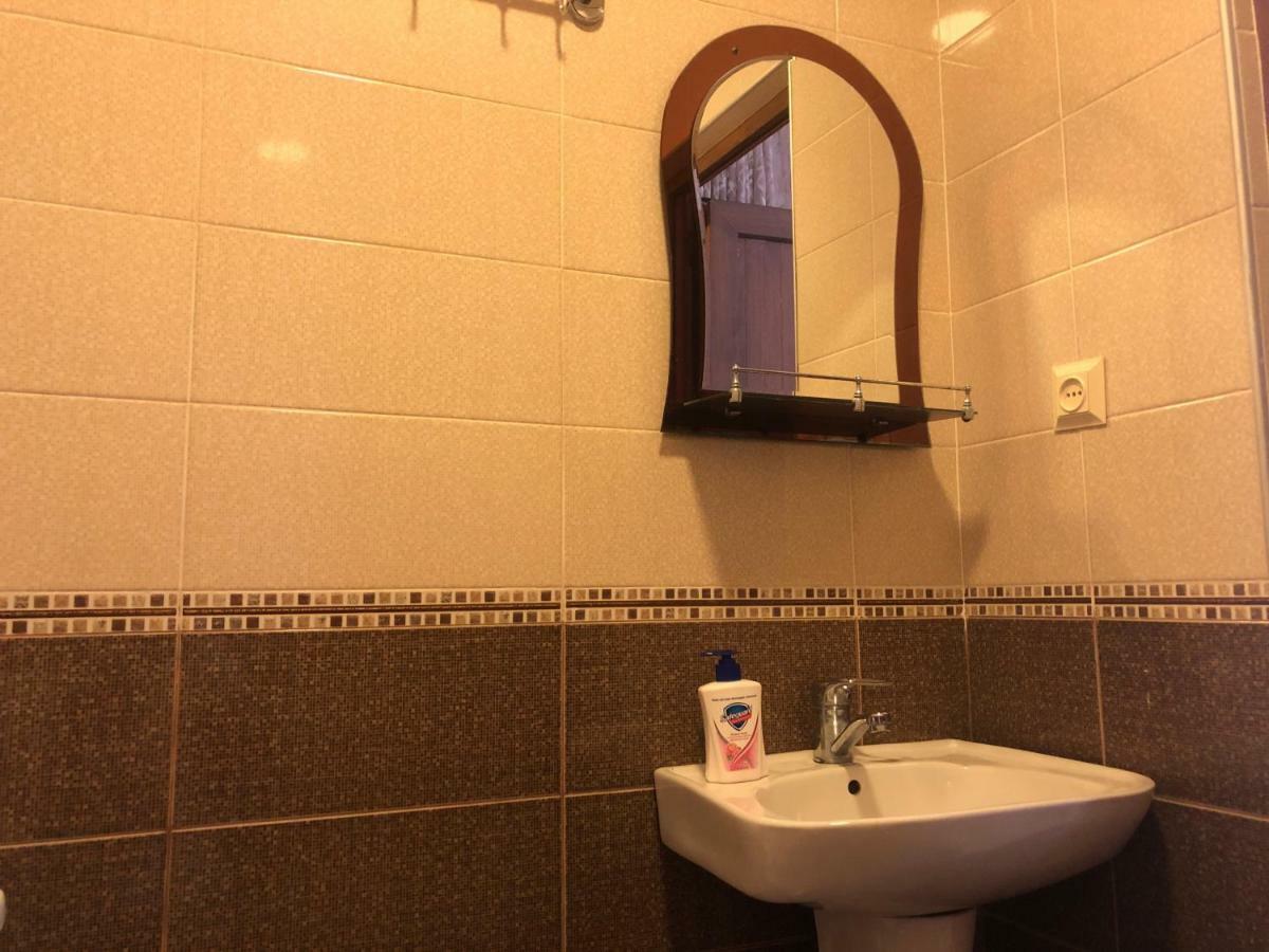 Guest House Romanadze 科布列季 外观 照片